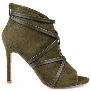 Brinley Co. Womens Center Cutout Bootie Olive, 7 Regular US